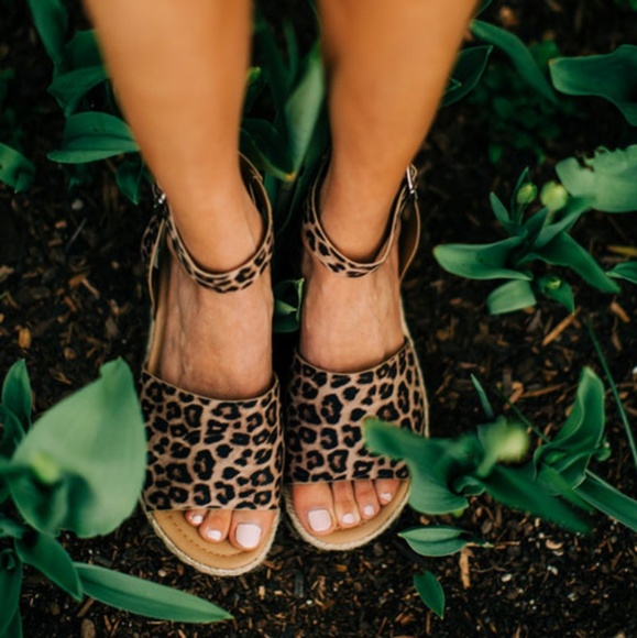 Last Size 8.5 🔥🖤 Leopard Open Toe Espadrille - Picture 5 of 8